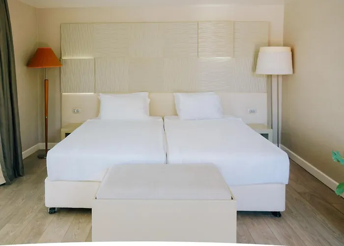 Vela Garden אלאקאטי