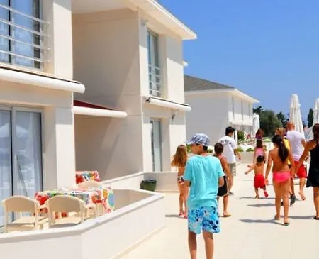 Vela Garden Apartman Alacati